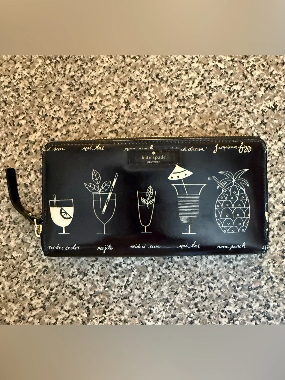 Kate Spade New York zip-around wallet 